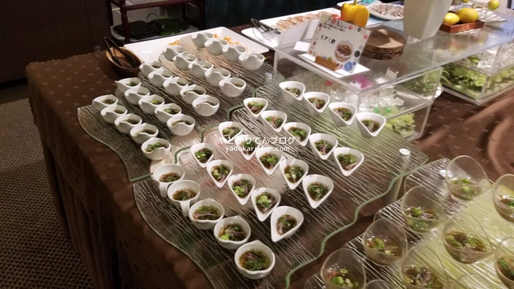 華乃湯バイキングのもずく酢