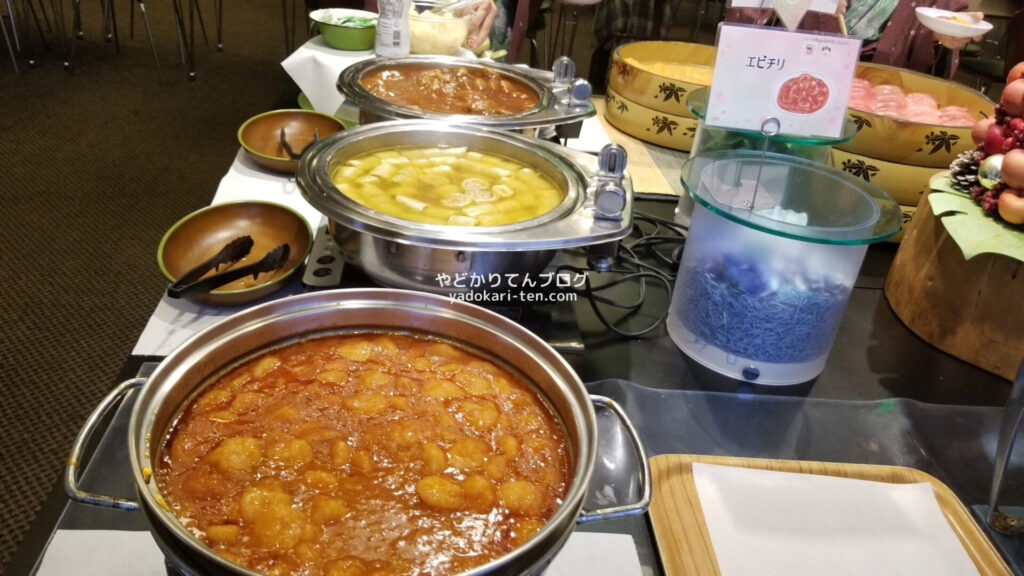 華乃湯バイキングのエビチリ
