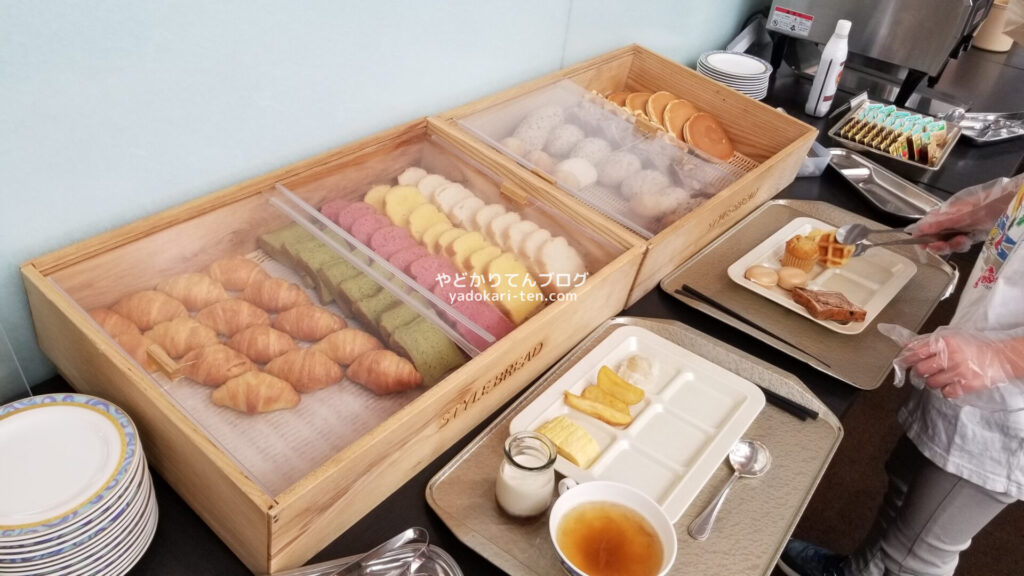 徳島グランヴィリオホテル朝食バイキングのパン