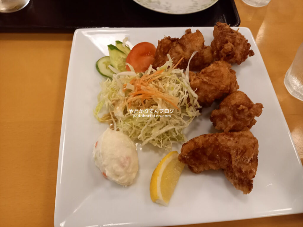 長寿の湯の食事処のからあげ