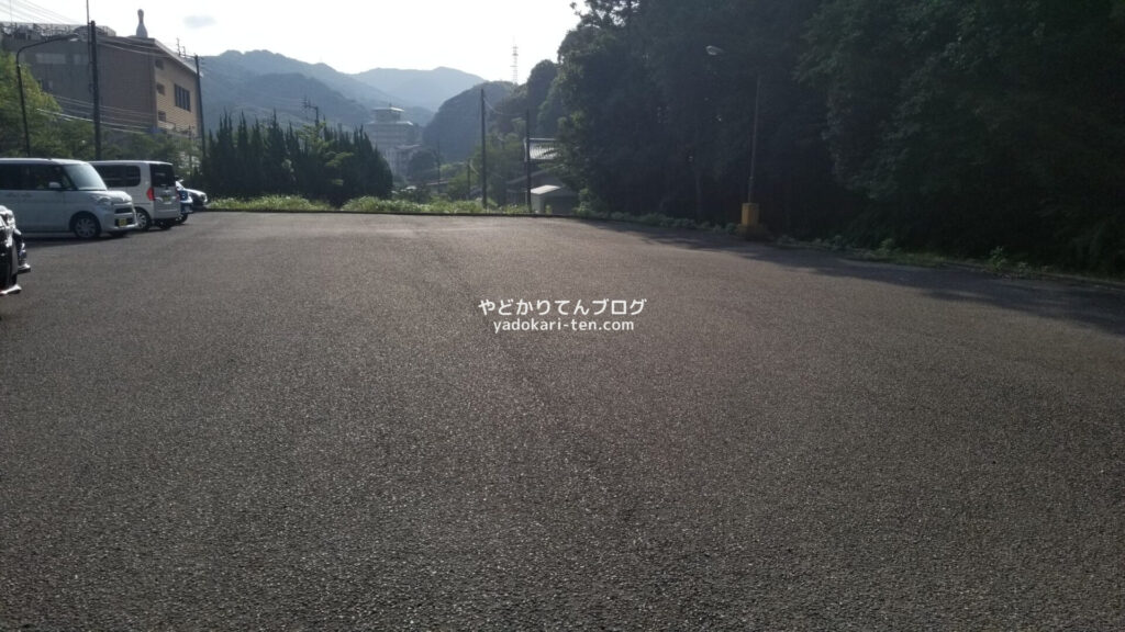 湯本観光ホテル西京の駐車場