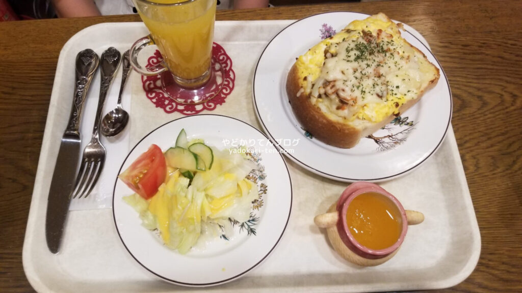 たかのばしホテル近くで朝食