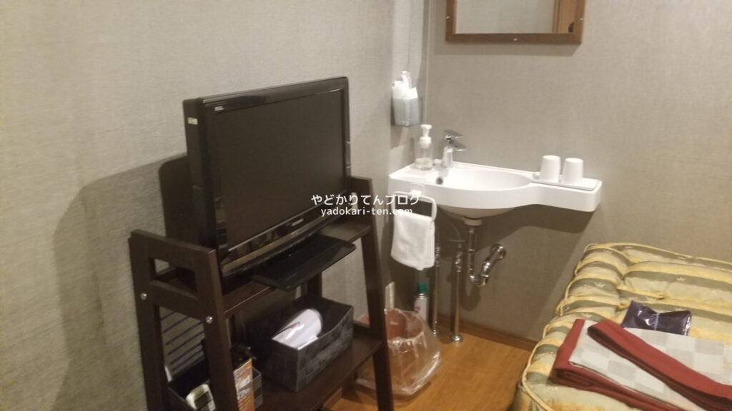 矢掛屋客室のテレビ台