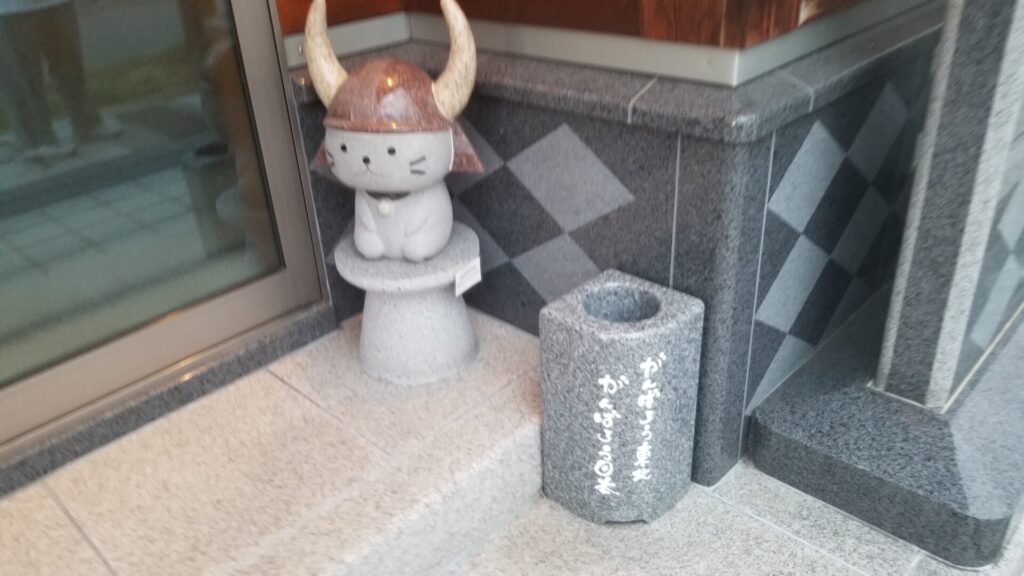 彦根城近くのひこにゃん