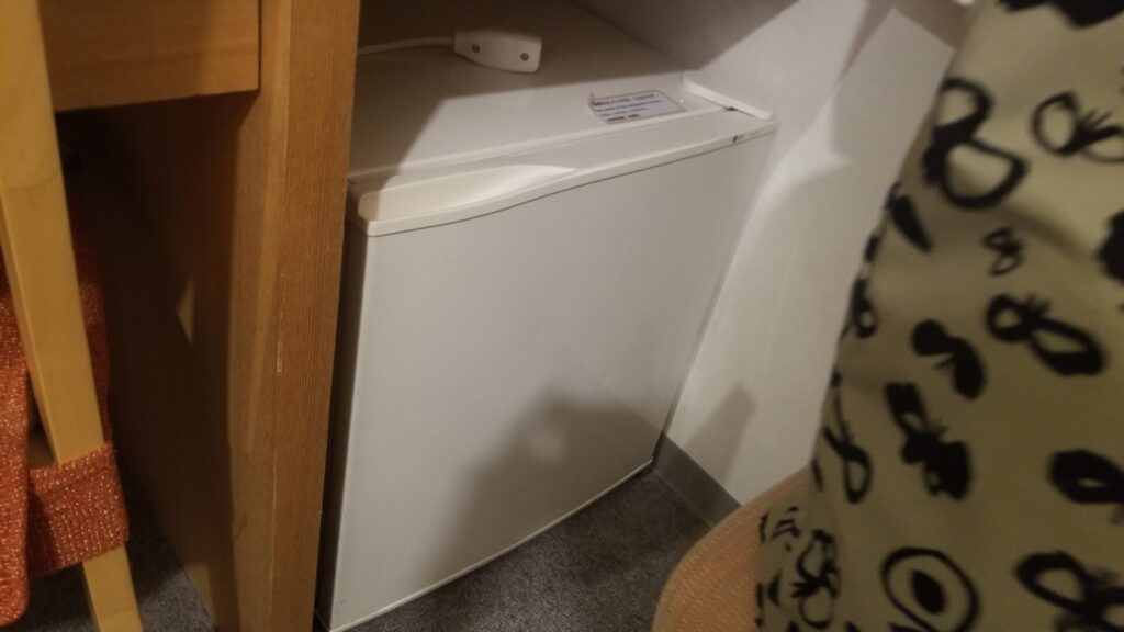 ホテルエスタシオン彦根の客室冷蔵庫