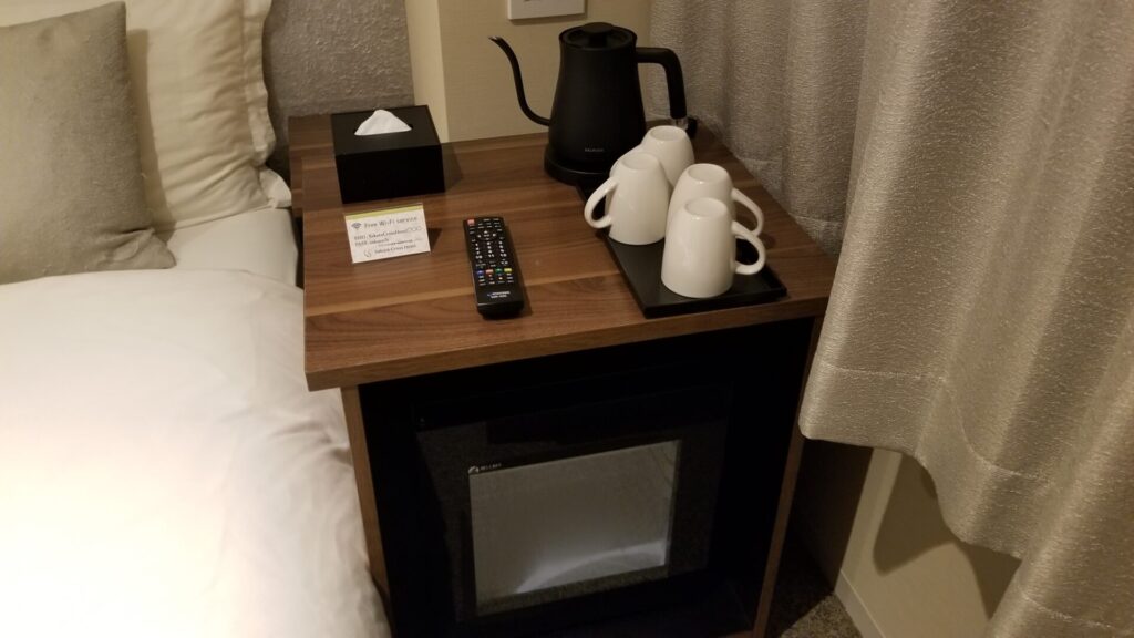 サクラクロスホテル京都清水の客室バーコーナー