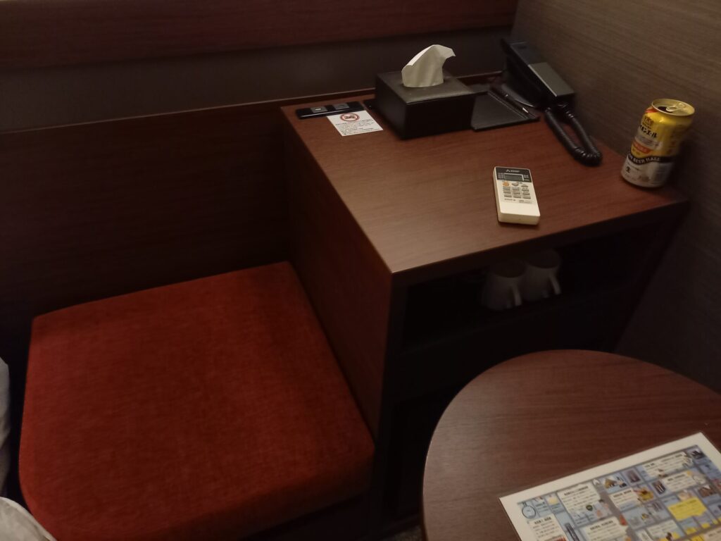 アーバンホテル京都四条プレミアムの客室バーコーナー