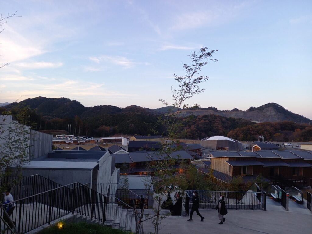 夕方本草湯へ
