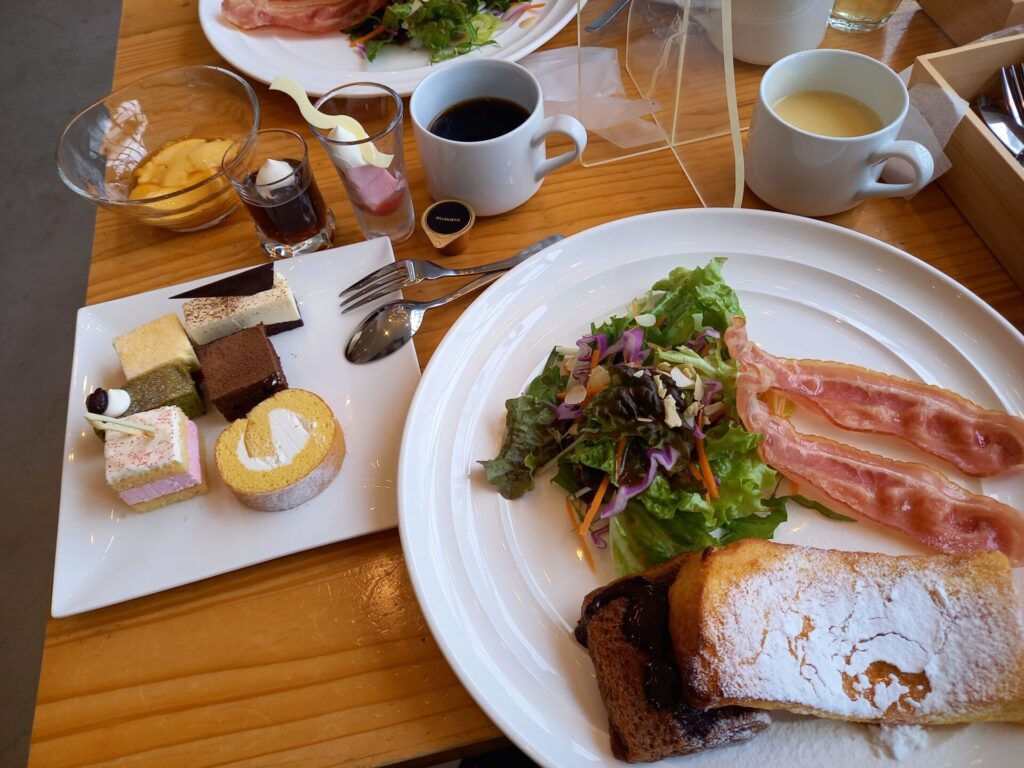 旅籠ヴィソンの朝食プレート