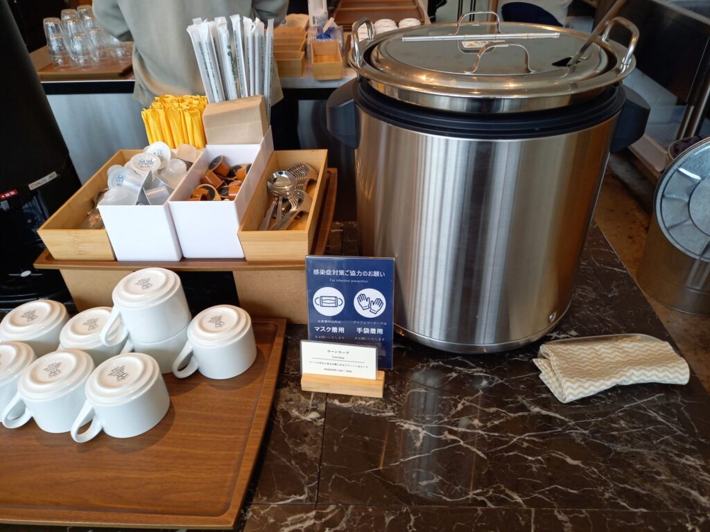 旅籠ヴィソンの朝食ビュッフェのスープ