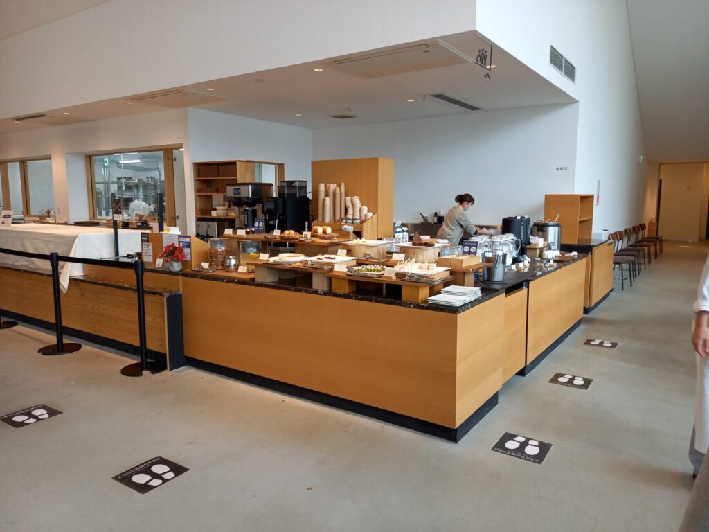 旅籠ヴィソンの朝食会場の様子