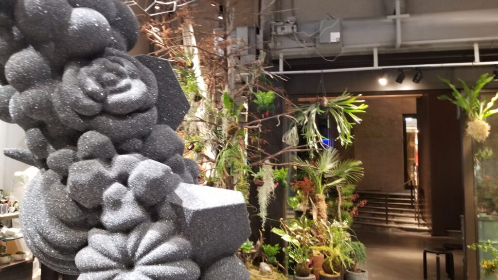 新風館のTHISISSHIZEN