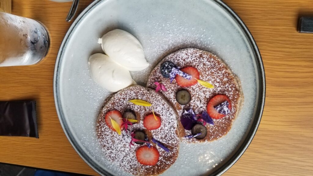 エースホテル京都の朝食パンケーキ