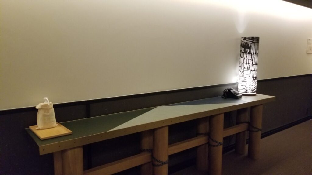 エースホテル京都のエレベーターホール