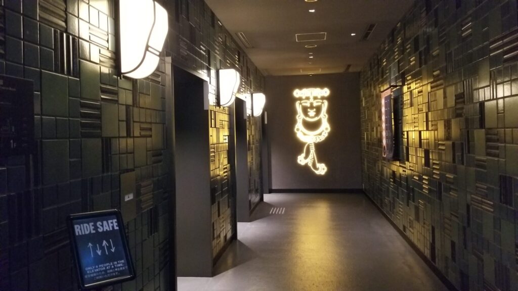 エースホテル京都のエレベーターホール