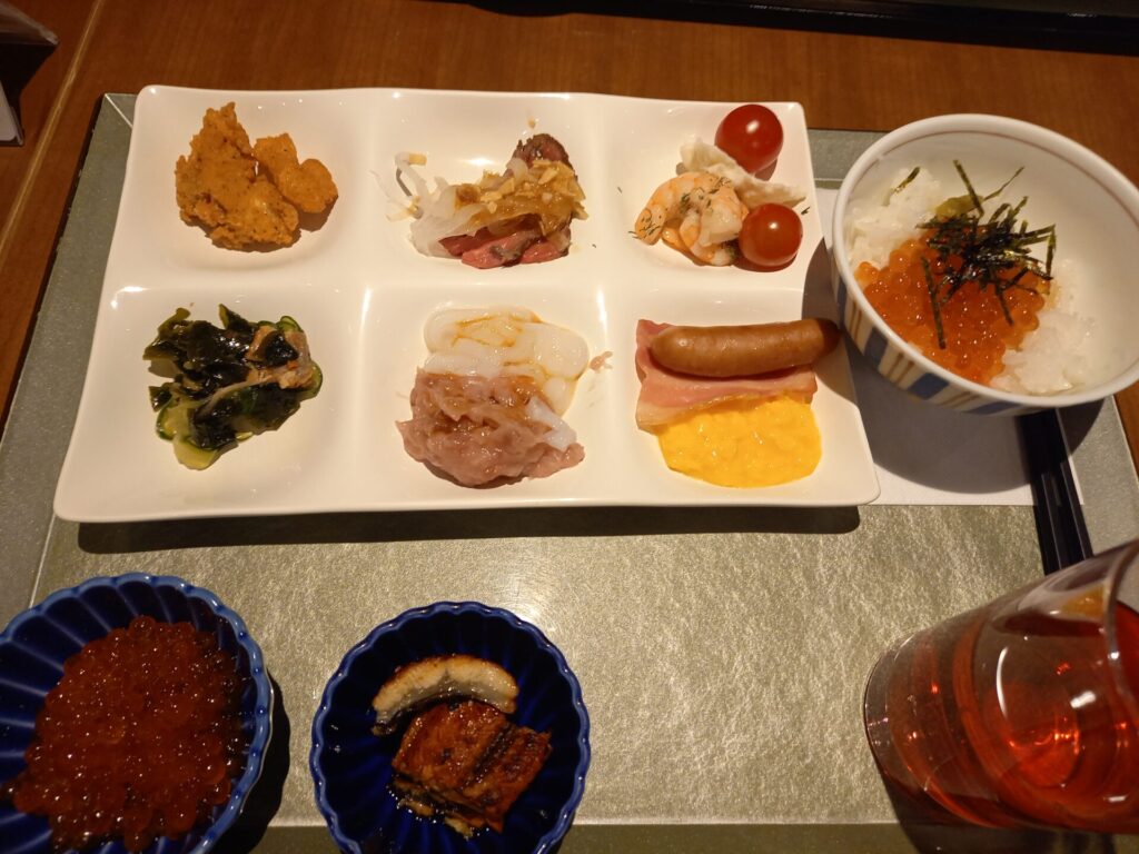 ホテルグレイスリー京都三条の朝食バイキングで食べたプレート