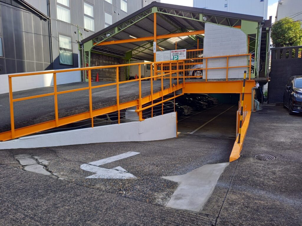 カーパークワタギ